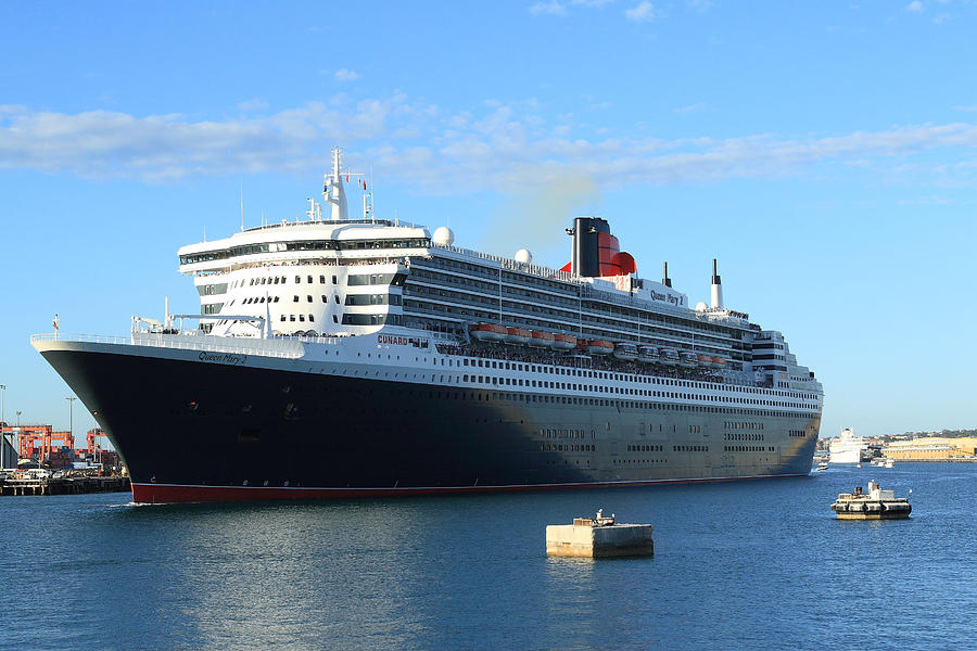 Queen Mary II  at Fremantle WA Photograph by Tony Brown