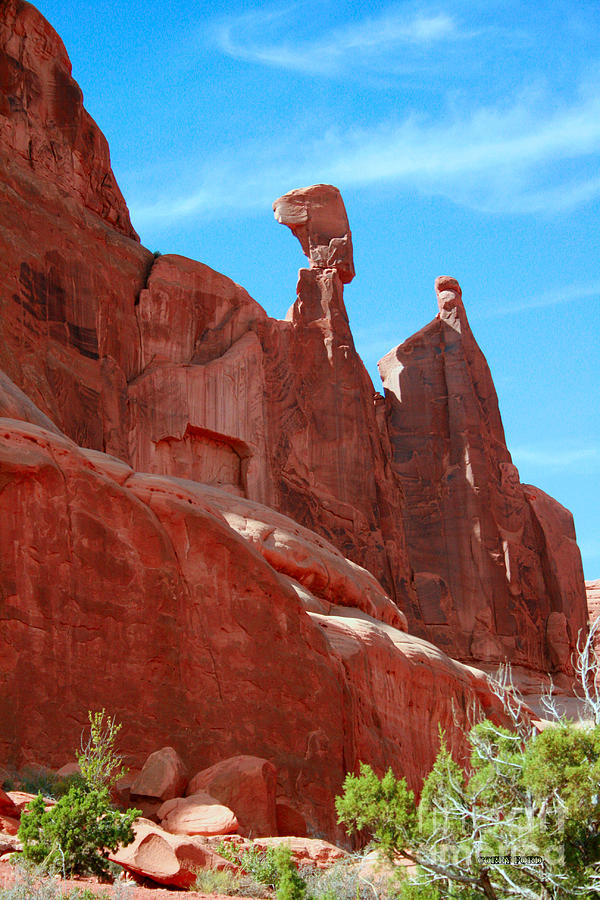 Queen Nefertiti Rock Park Avenue Section Arches National Park Painting by Corey Ford