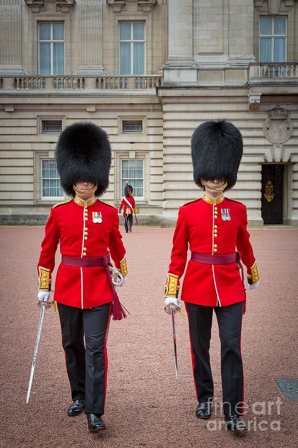 London Photograph - Queens Guards by Inge Johnsson