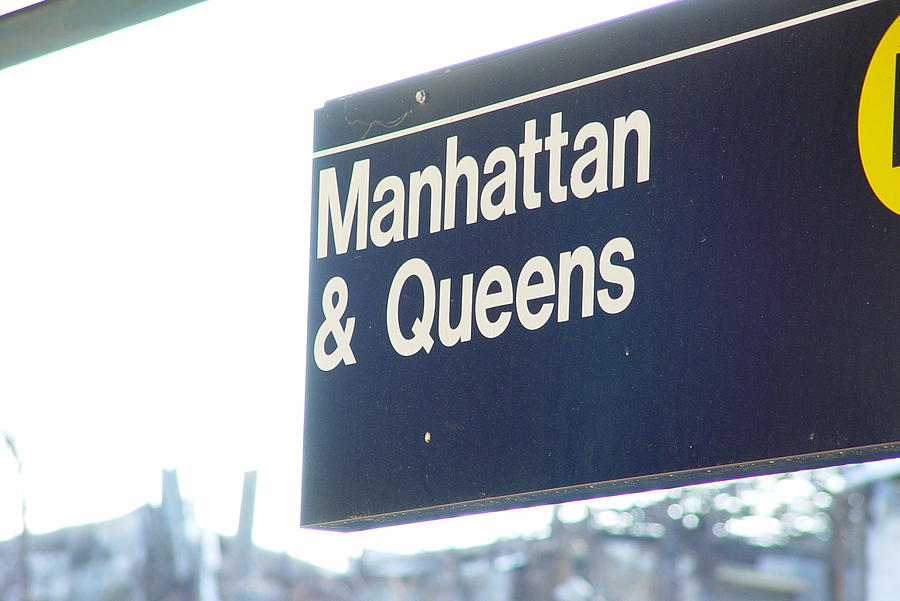 Sign Photograph - Queens by MGhany