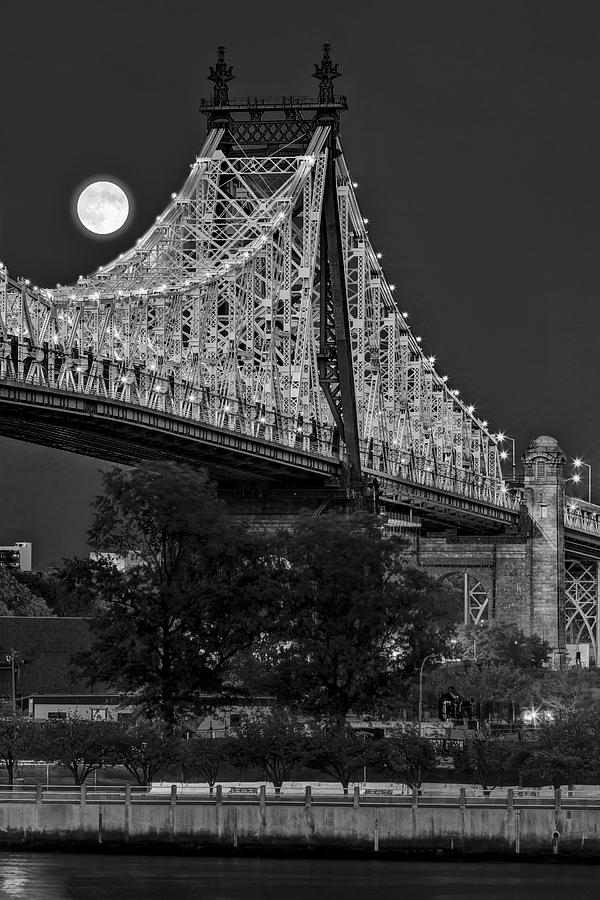 Queensboro 59 Street Bridge Full Moon BW Photograph by Susan Candelario