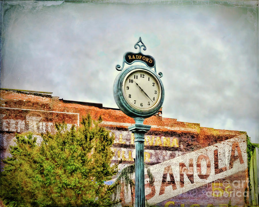 Radford Virginia - Time for a Visit Photograph by Kerri Farley
