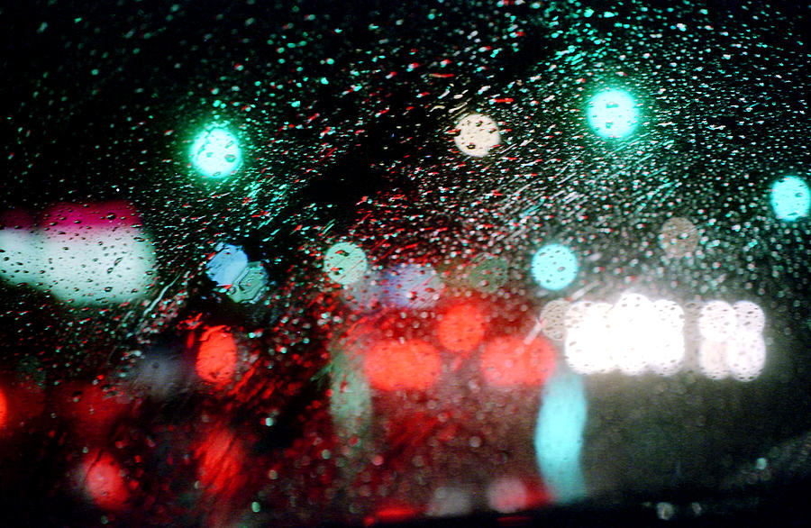 Abstract Photograph - Rainy day in the city by Emanuel Tanjala