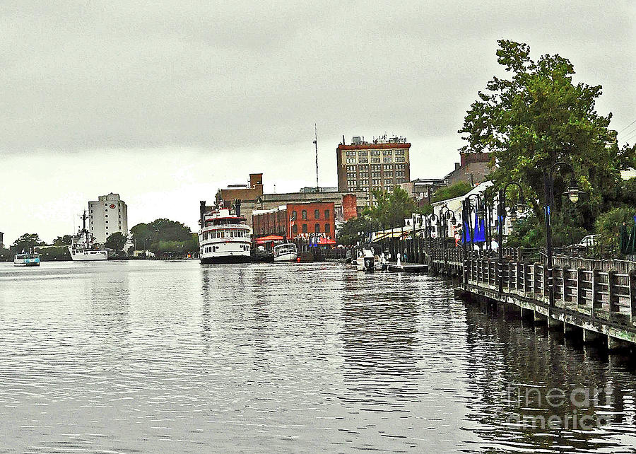 Rainy Day In Wilmington Photograph by Lydia Holly