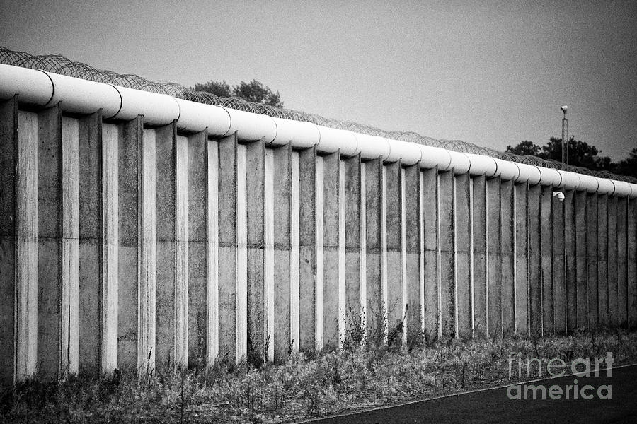 Razor Wire Topped Internal Walls Of One Of The H Blocks In The Former ...