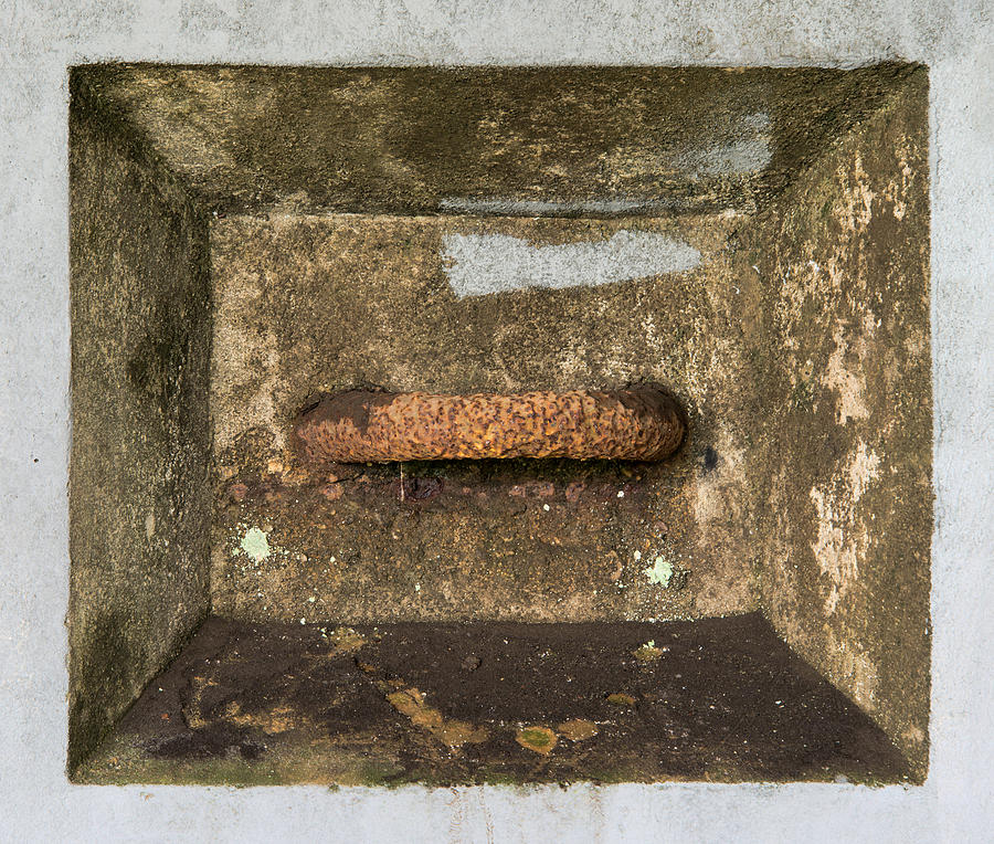 Recessed Anchor In The Bunker Photograph by Gary Slawsky