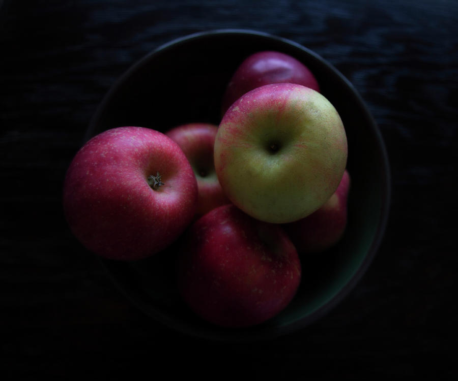 Red Apples In A Bowl Photograph by Benjamin Paquette - Fine Art America