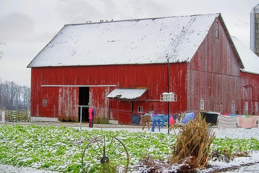 Red Barn and Laundry Photograph by David Arment