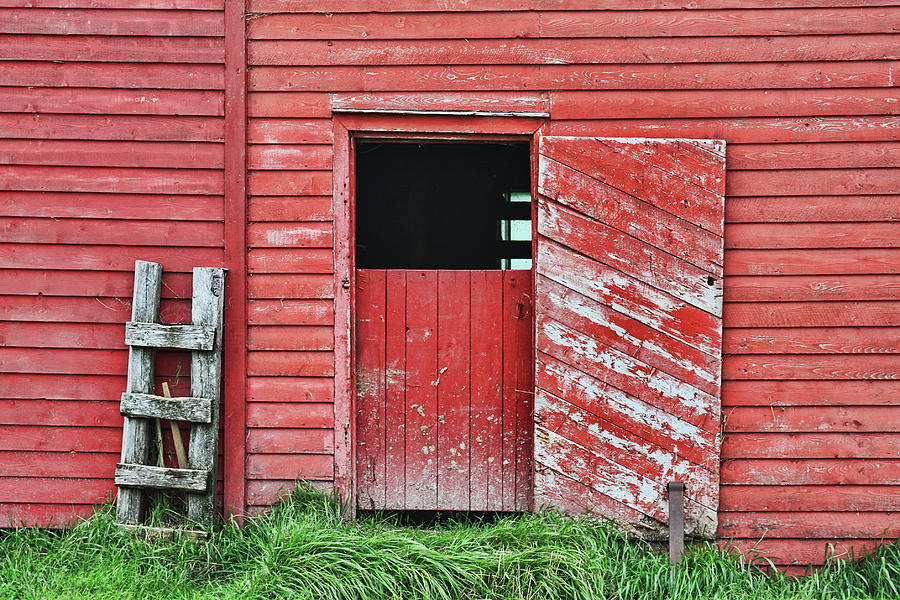 Red barn door Photograph by Tatiana Travelways