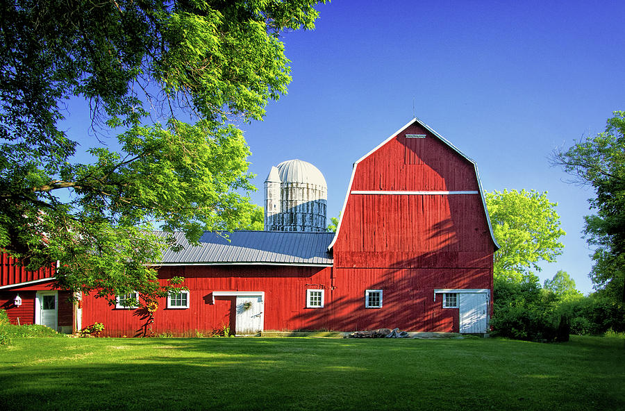 Red Barn in Auburn Photograph by Carolyn Derstine