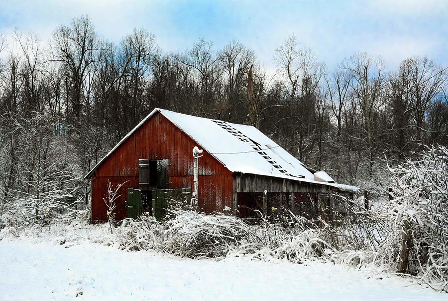 Red Barn In Snow Photograph By Shirlee Mikel Vos - Fine Art America