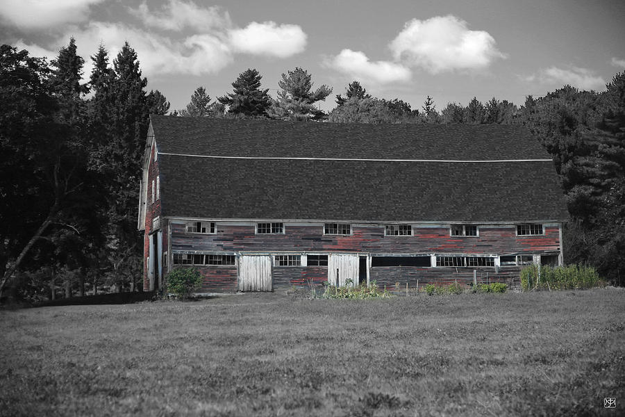 Red Barn in the Sheepscot Valley Photograph by John Meader