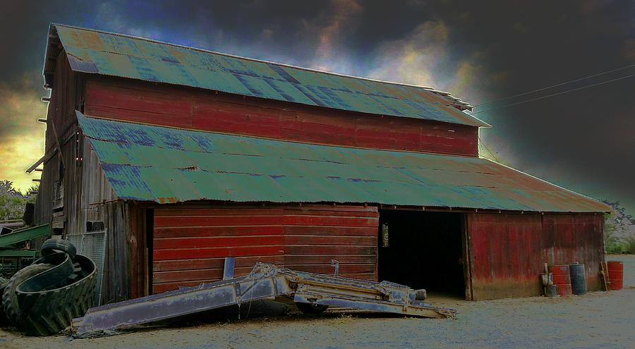 Red Barn On The Ranch Photograph By Peggy Leyva Conley