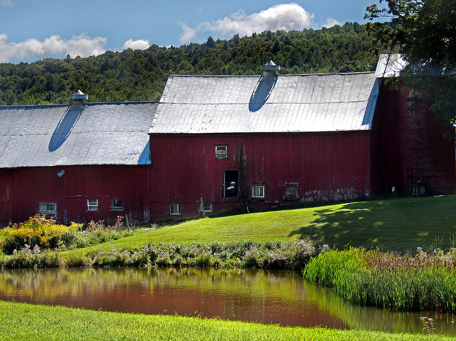 Red Barns at Jenne Farm Photograph by Nancy Griswold