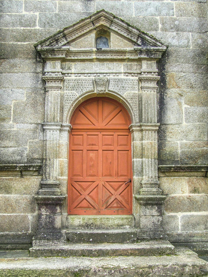Red Church Door i Photograph by Helen Jackson