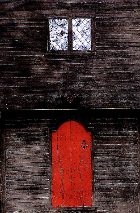 Red Door 2 Photograph by Jeff Heimlich
