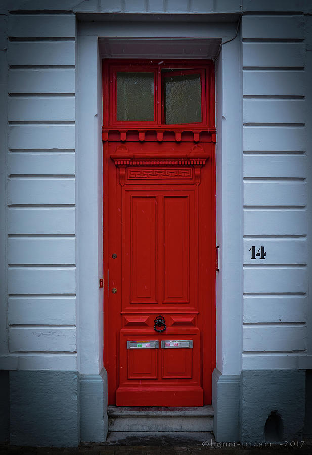 Red Door Brugge Photograph by Henri Irizarri