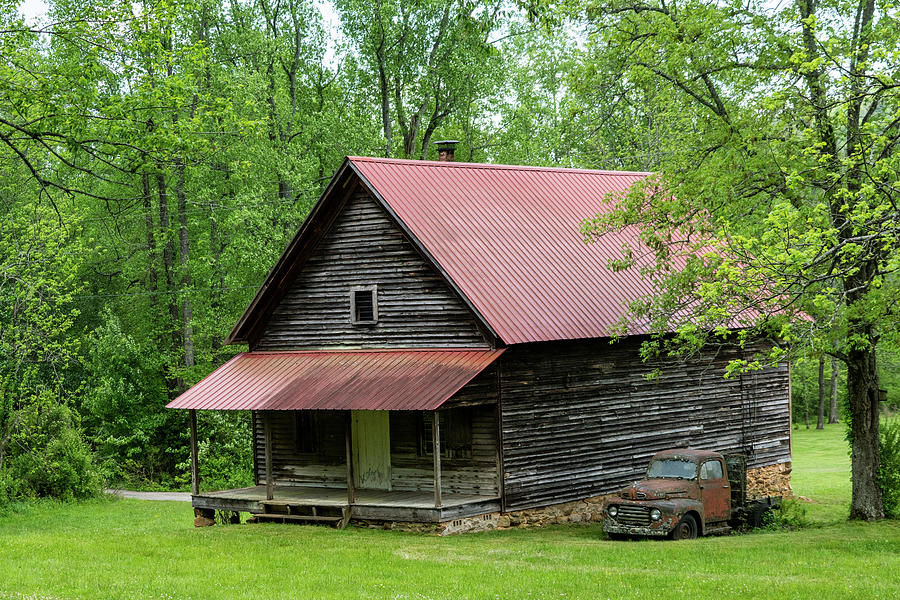 Red Roof Cabin Georgia Mountains Photograph by Lawrence S Richardson Jr