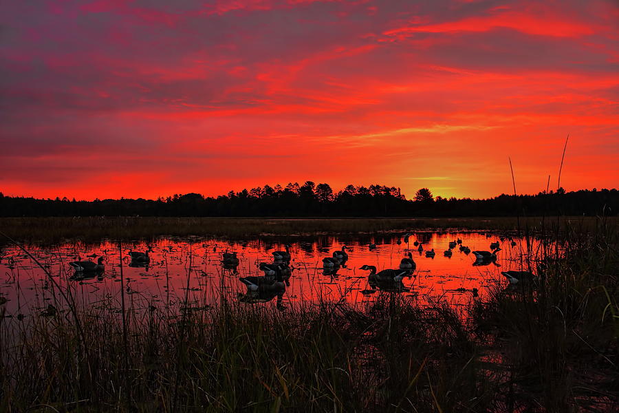 Red September Sunrise Hunt Photograph by Dale Kauzlaric