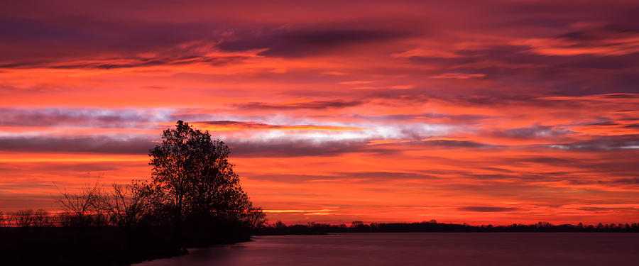 Red Sky at Morning Pano Photograph by James Barber