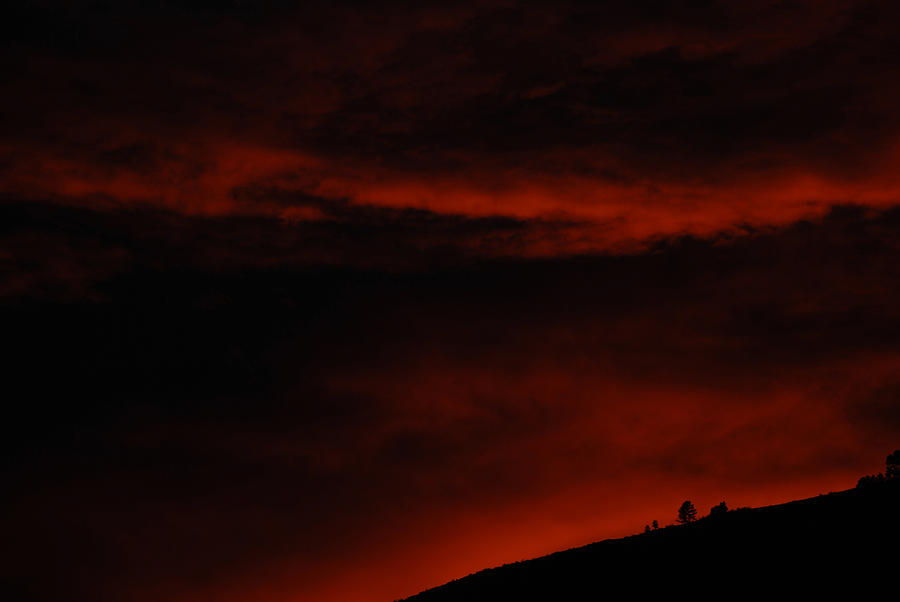 Red Sky at Night Photograph by Kevin Munro