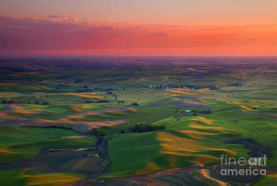 Red Sky Palouse Photograph by Michael Dawson