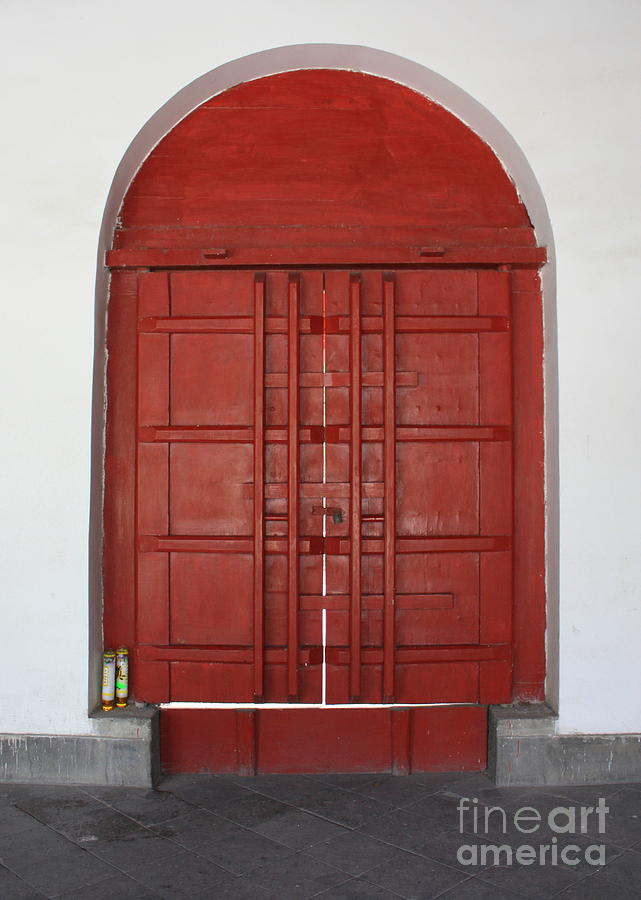 Red Temple Door Photograph by Carol Groenen