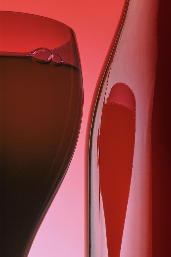 Red Wine 3x2 Format Photograph by Garry McMichael