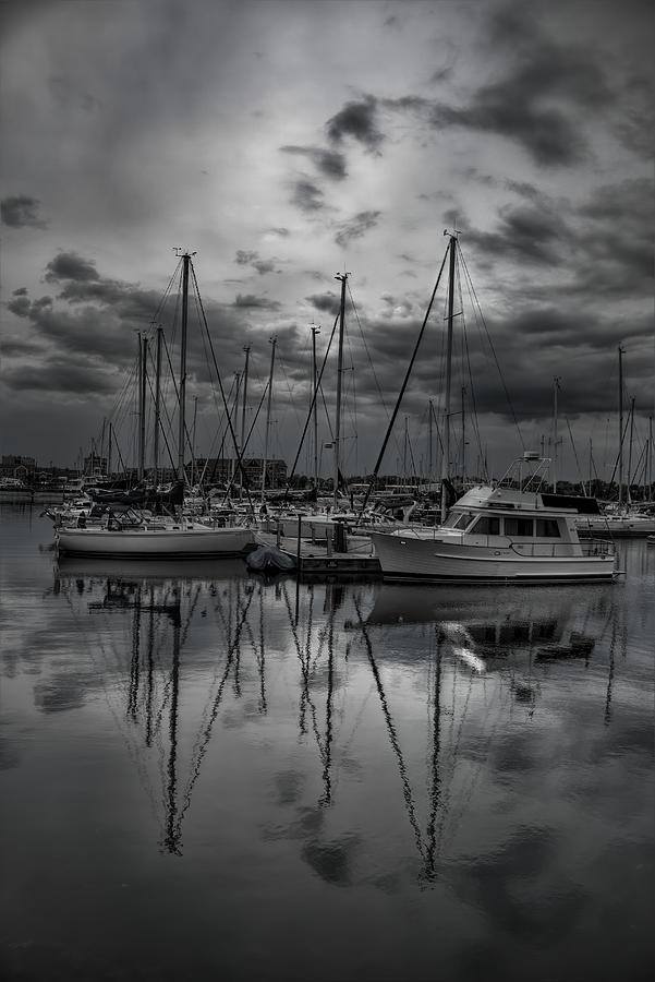 Black And White Photograph - Reefpoint Marina in Black and White by Dale Kauzlaric