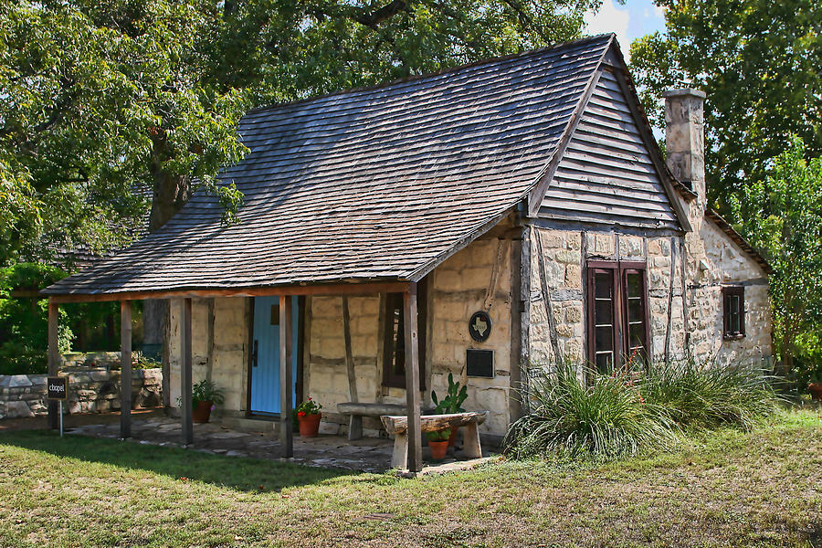 Registered Early Texas Dwelling Photograph by Linda Phelps