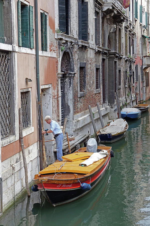Repairing A Pylon In Venice, Italy Photograph by Rick Rosenshein