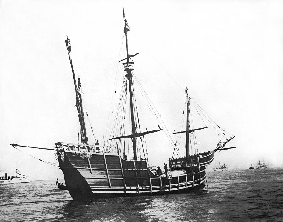 Replica Of Columbuss Nina Photograph by Underwood Archives