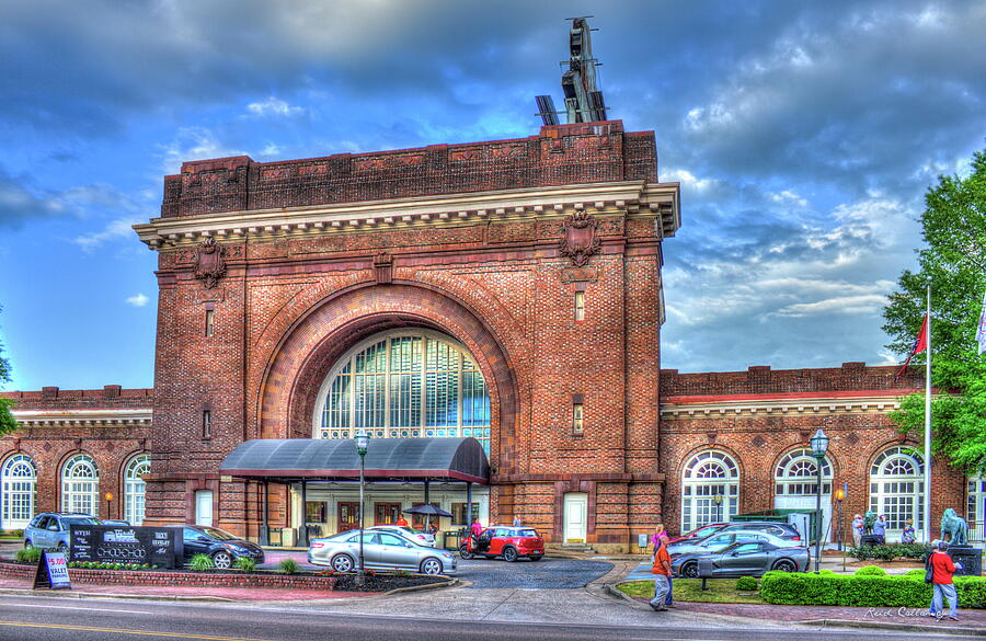 Restoring The Chattanooga Choo Choo Hotel Terminal Station Chattanooga Tennessee Art Photograph by Reid Callaway