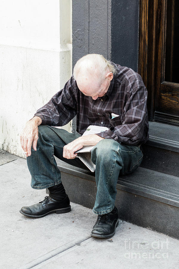 Retired, reading and relaxed by Julio Velez Retired, reading and relaxed by Julio Velez