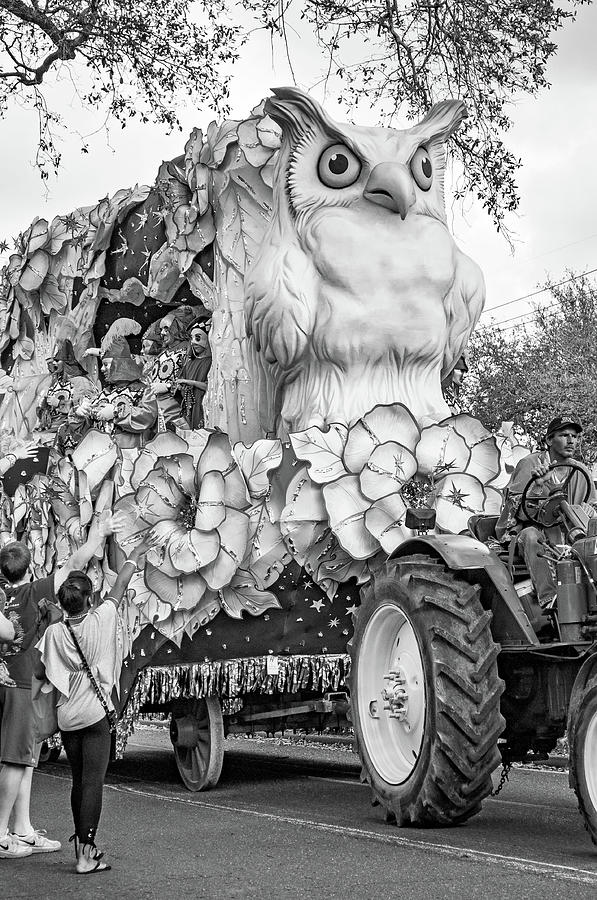 Rex Mardi Gras Parade IV bw Photograph by Steve Harrington