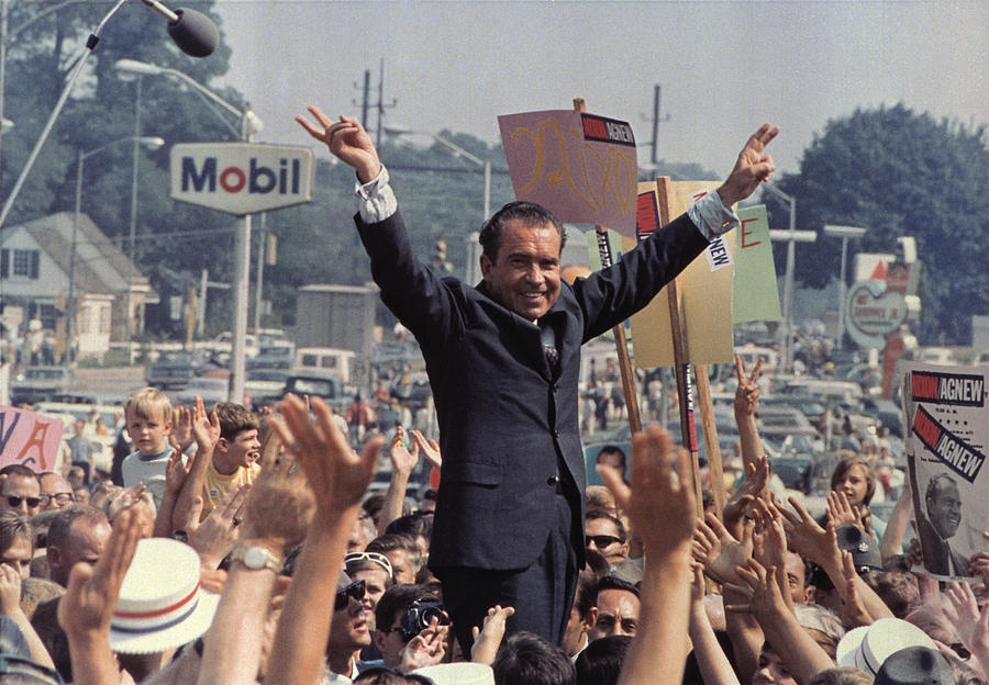Richard M. Nixon Campaigning Photograph by Everett