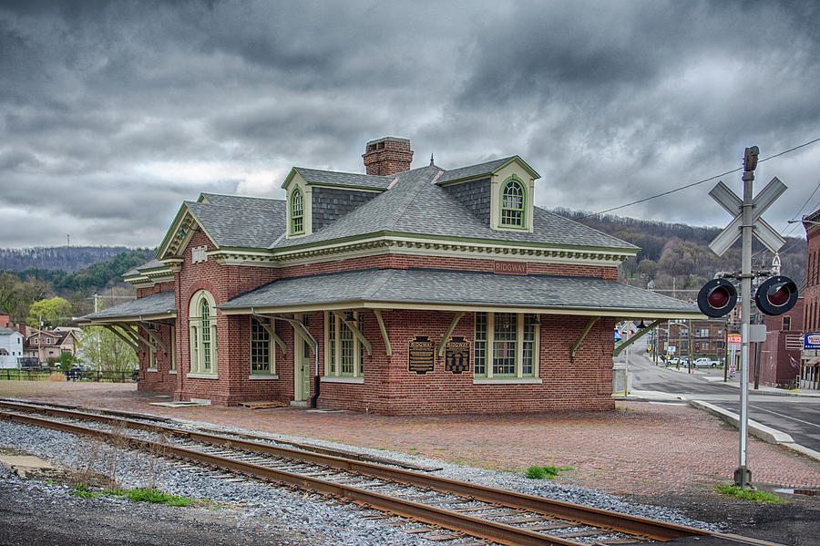 Ridgway Station Photograph by Guy Whiteley