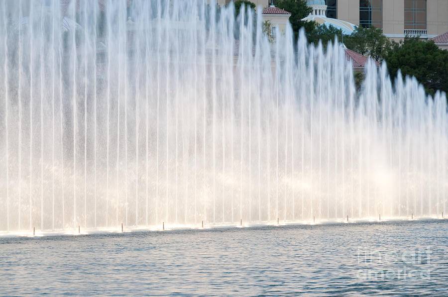 Las Vegas Photograph - RISING WALL OF WATER bellagio hotel casino fountains las vegas nevada by Andy Smy