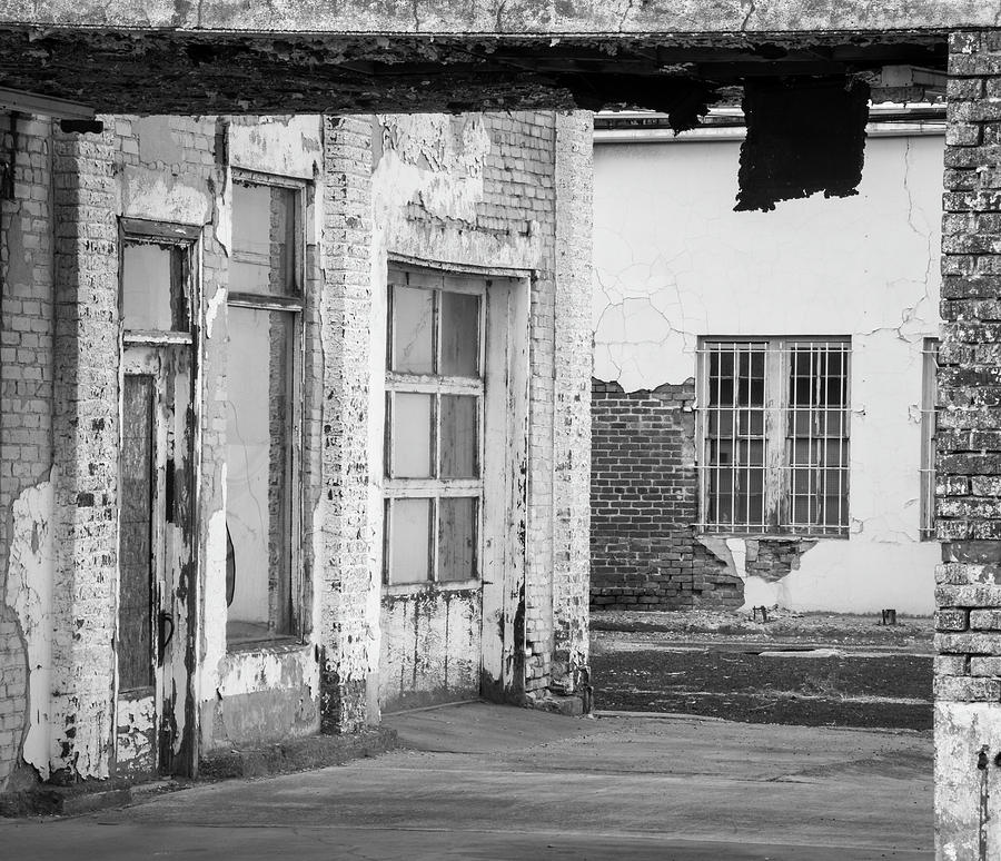 Ritzville Old Gas Station 4370 Photograph by Bob Neiman - Fine Art America