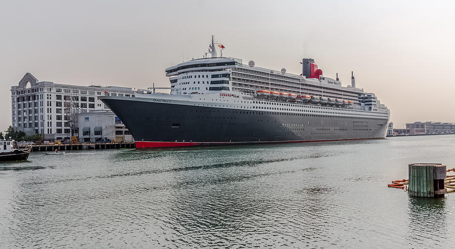 RMS Queen Mary 2 Photograph by Brian MacLean