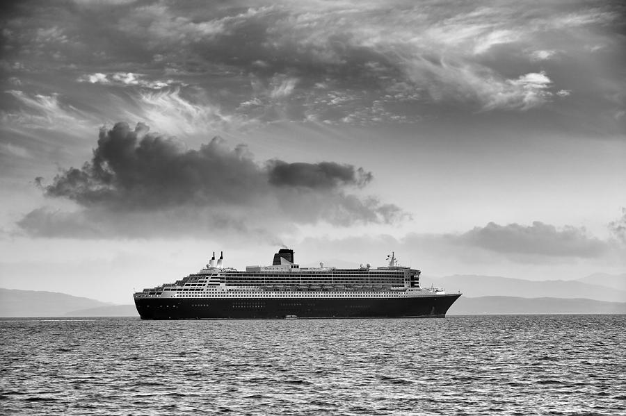 RMS Queen Mary 2 mono Photograph by Grant Glendinning