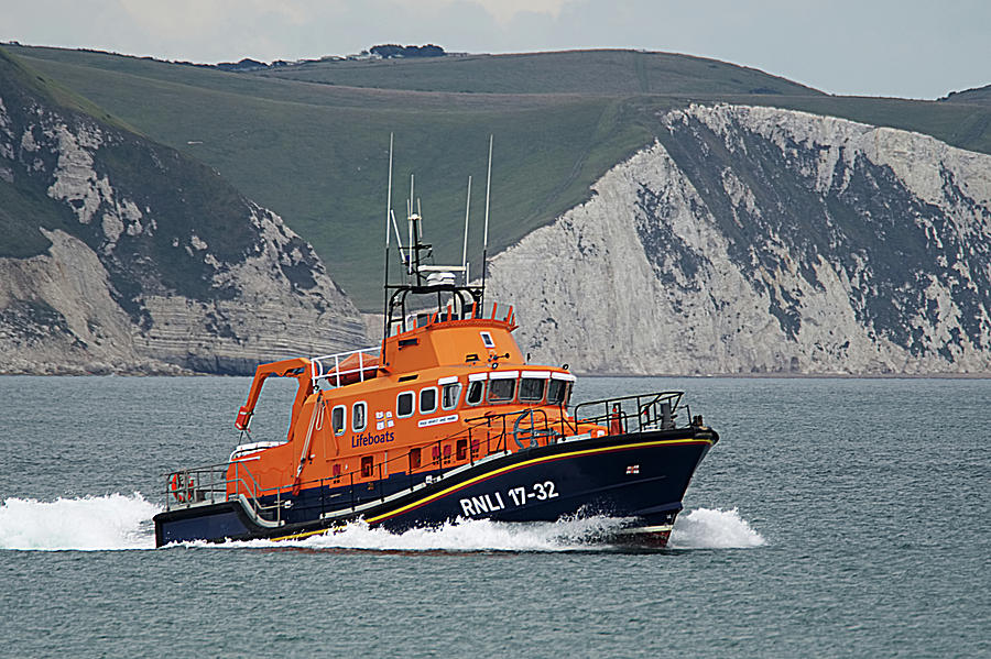RNLB Earnest and Mabel Photograph by Chris Day
