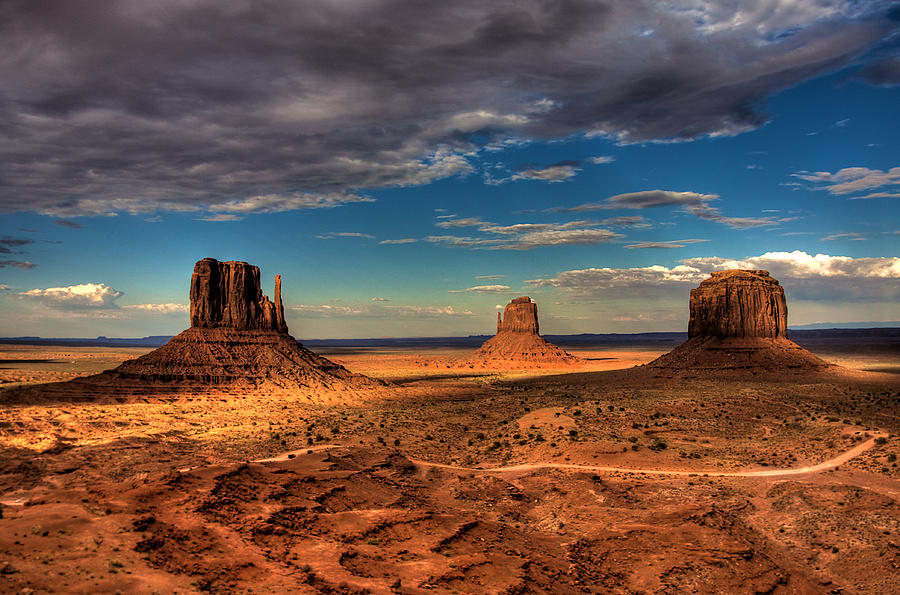 Road Through Monument Valley Photograph by William Wetmore