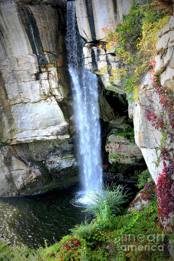 Rock City Waterfall Photograph by Carol Groenen