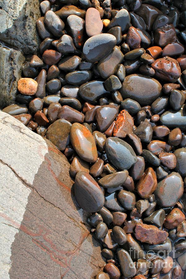Rocks of Lake Superior 14 Photograph by Jimmy Ostgard