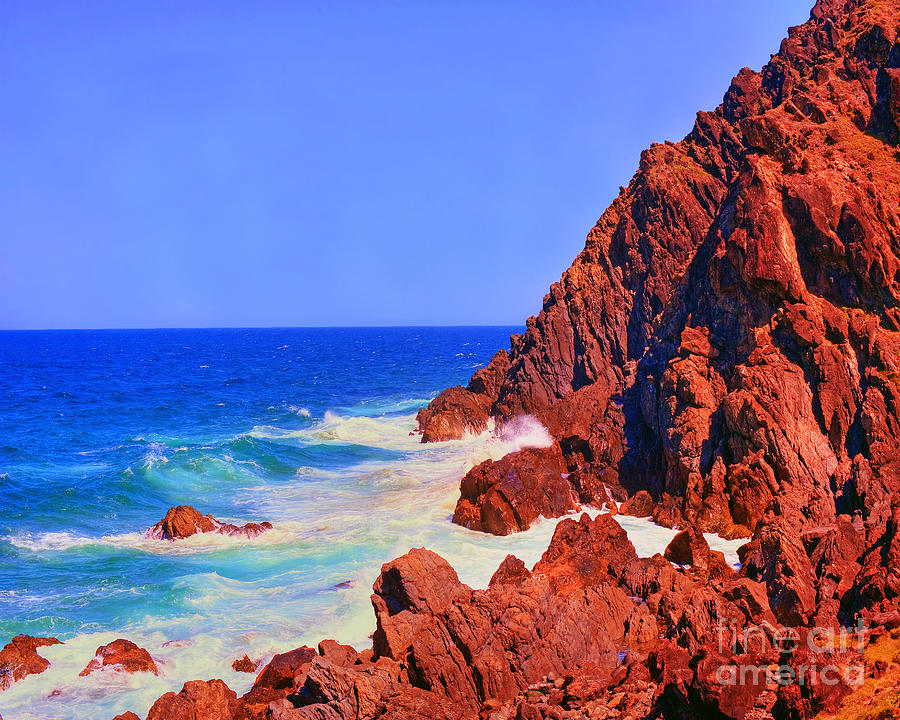 Rocky Byron Coast Photograph