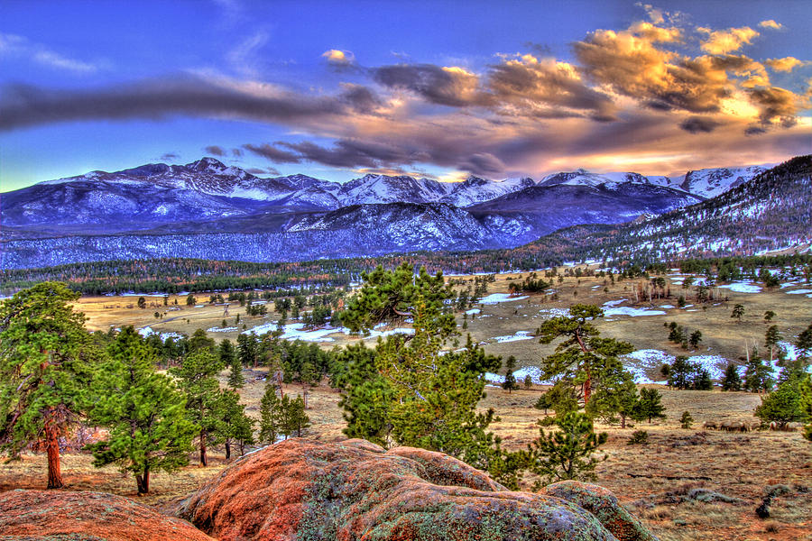 Rocky Mountain National Park Photograph - Rocky Mountain Sunset by Scott Mahon
