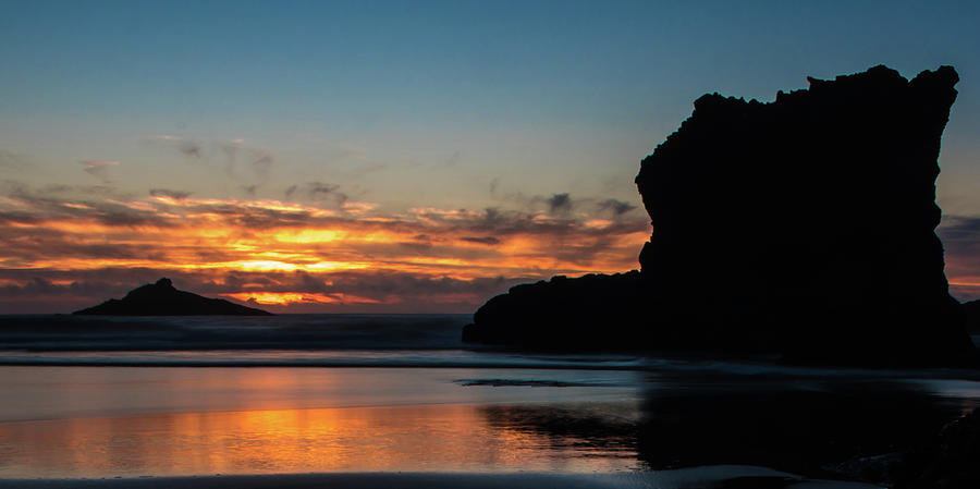 Rocky Sunset Oregon Photograph by Jedediah Hohf