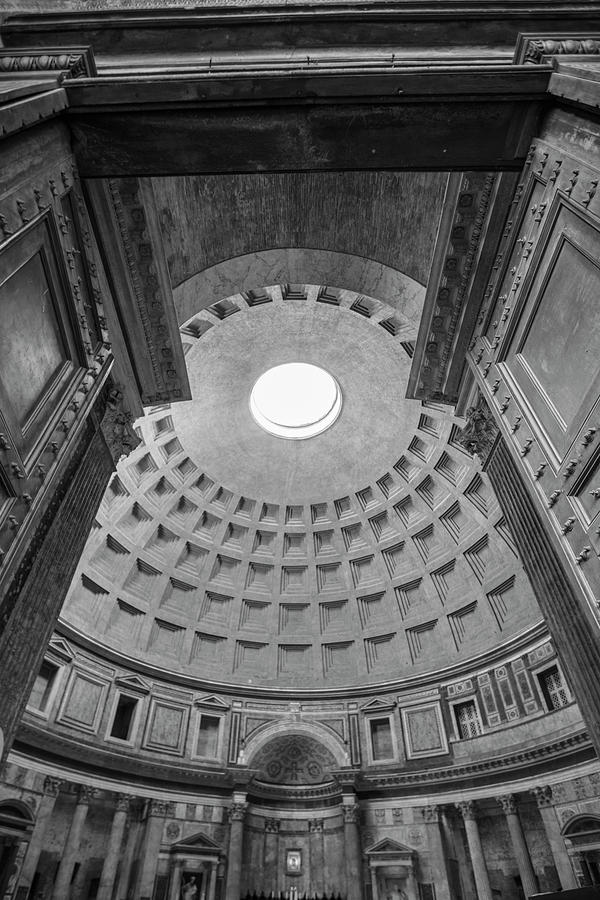 Roma Pantheon Photograph by John McGraw