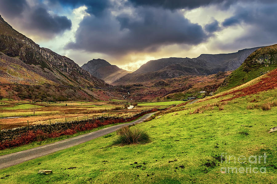 Roman Road To Snowdonia Photograph by Adrian Evans